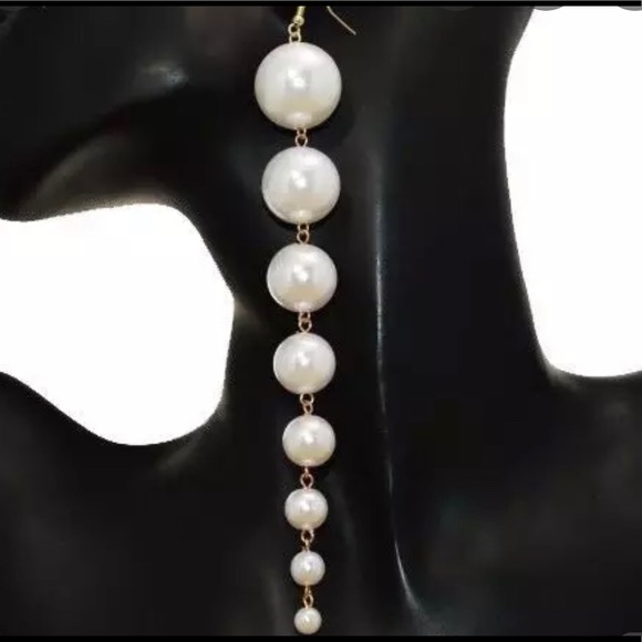 Pearl drop earrings - Picture 1 of 3